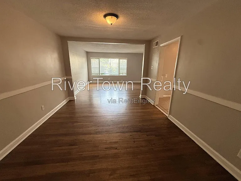 108 N Holmes St — Photo 13