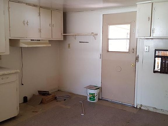 4th image of 325 S Buena Vista Ave