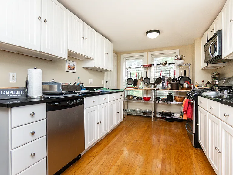 214-R Harvard St #2 — Photo 21