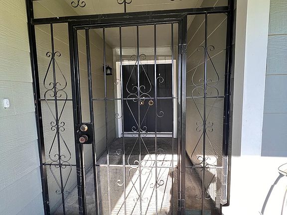 2nd image of 7162 Arutas Dr