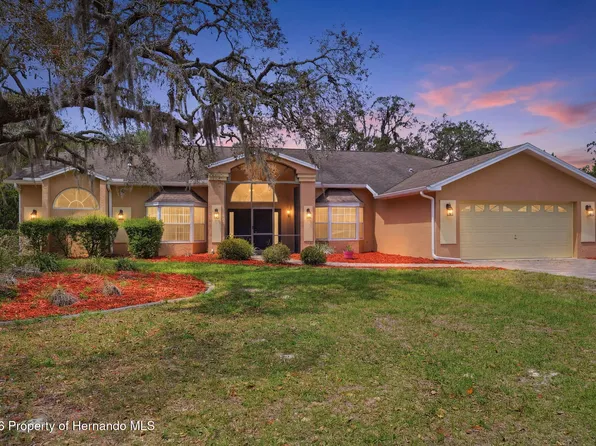 18805 Kelly Rd, Spring Hill, FL 34610