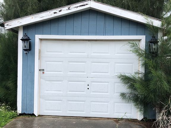 2nd image of 8819 S Lagoon St