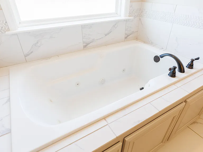 3817 Cutshaw Trl — Photo 22