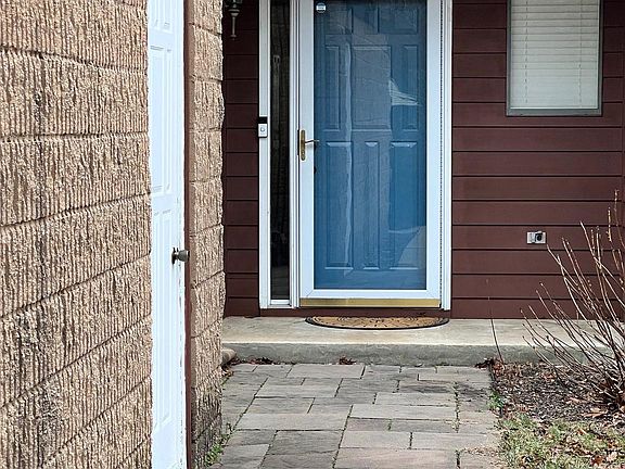 4th image of 405 Stonegate Ct