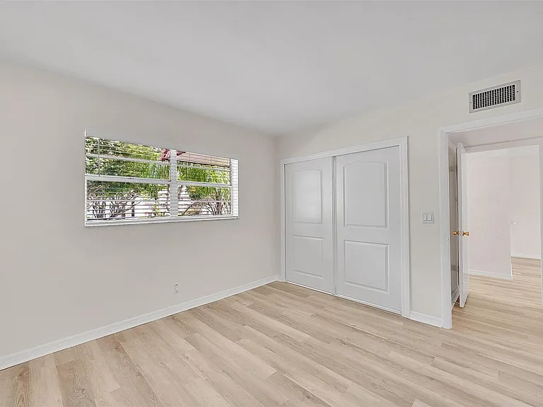 23 Abbey Ln #202 — Photo 15