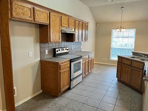 2nd image of 15925 Korie Dr