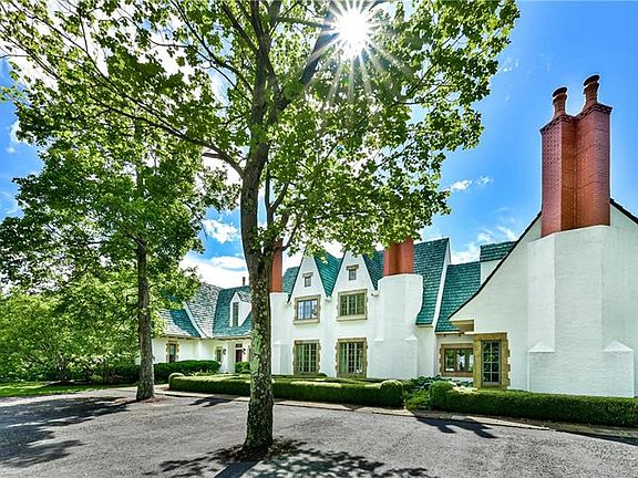 2nd image of 387 Fisher Ln