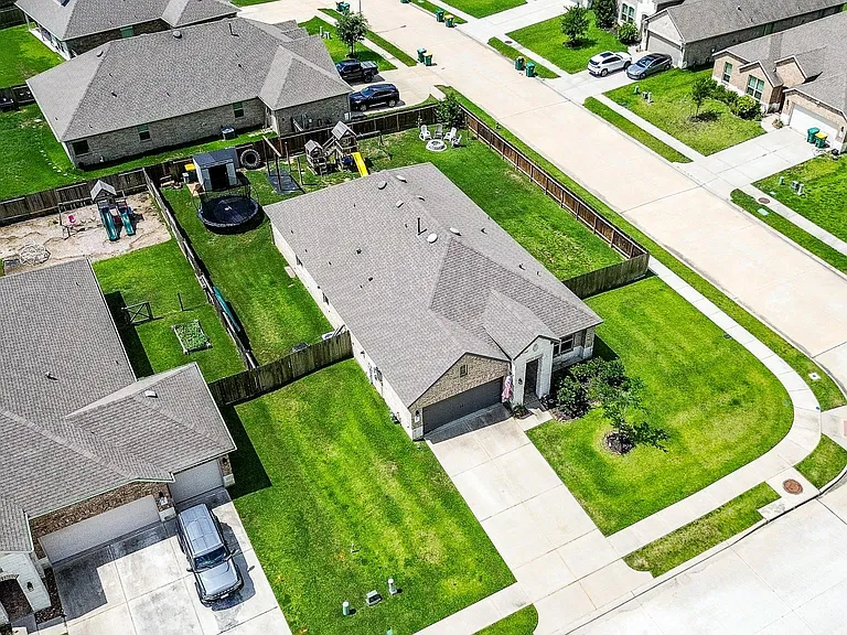 10217 Shore Acres Ln — Photo 23