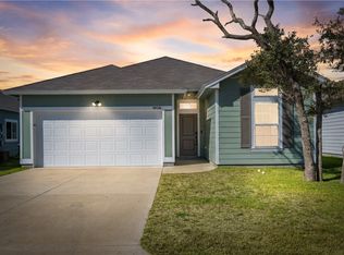 1906 Shellbank Ave, Aransas Pass, TX 78336