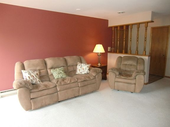 4th image of 3187 Westhill Dr