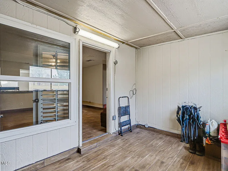 2624 Lake Victoria Dr #A — Photo 25