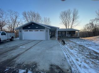 12550 Towerline Rd, Pekin, IL 61554