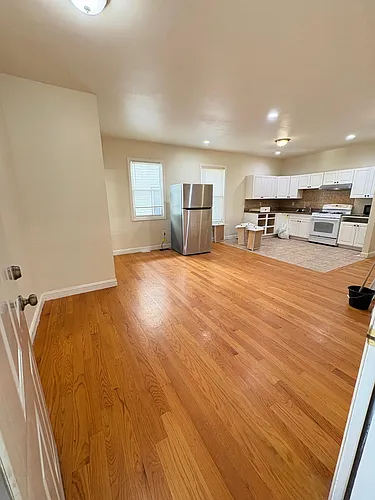 40 Tudor St #1 Photo 1