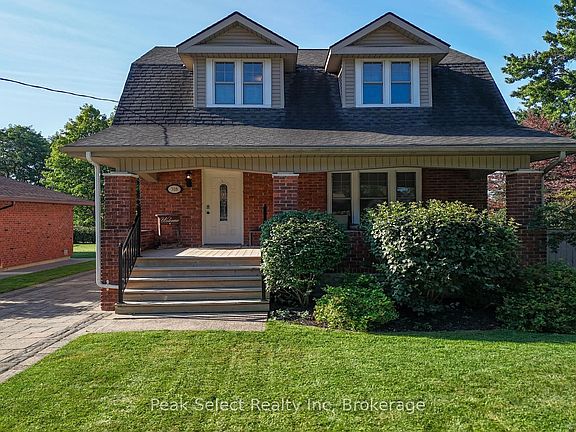 3rd image of 318 Elizabeth St