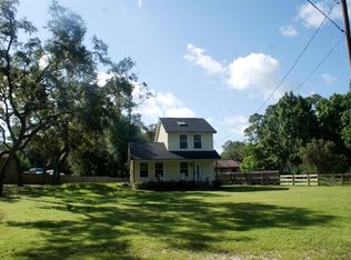 4165 Oak Ridge Ct, Deland, FL 32724