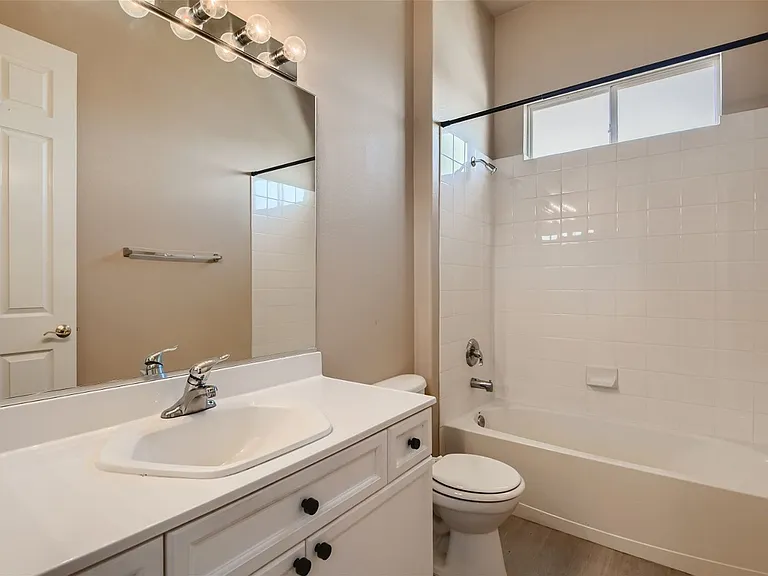 5258 Villa Dante Ave — Photo 19