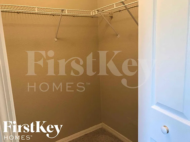 3807 25th St SW — Photo 11