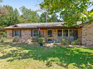 730 E Main St, Pilot Point, TX 76258