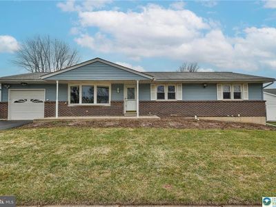 2982 Magnolia Cir, Macungie, PA, 18062