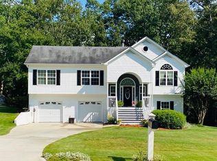 314 Stonehenge Dr, Dallas, GA 30157