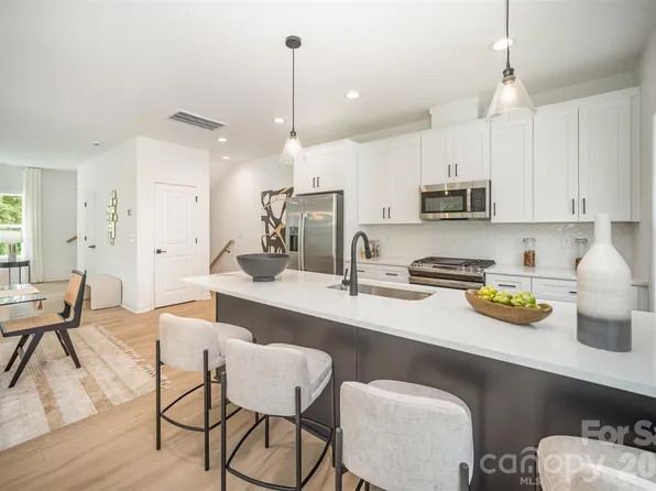 3709 Lou Ann Ave, Charlotte, NC 28208