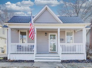 7132 Lindenwood Pl, Saint Louis, MO 63109