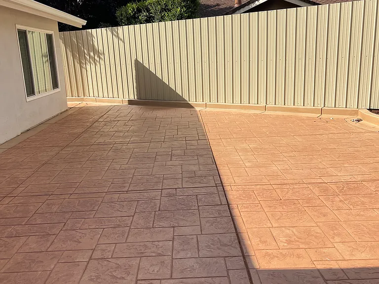 7563 Laurel Dr — Photo 12