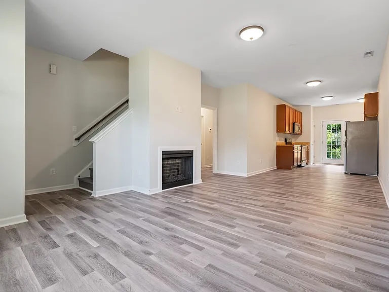 415 Aversboro Rd — Photo 4