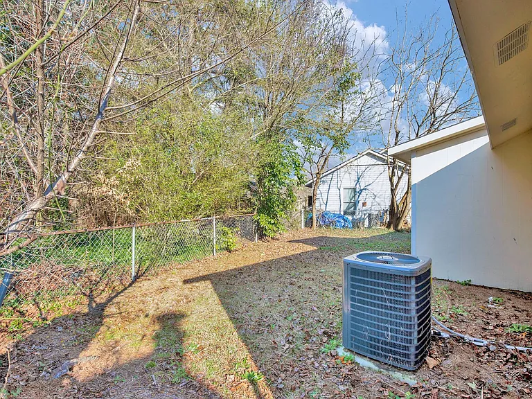 7006 Candlewood Dr — Photo 29