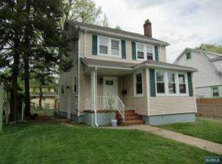 69 Shepard Ave, Teaneck, NJ 07666