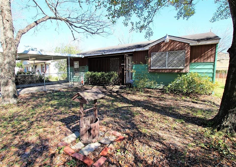 1st image of 12022 Macnaughton Dr