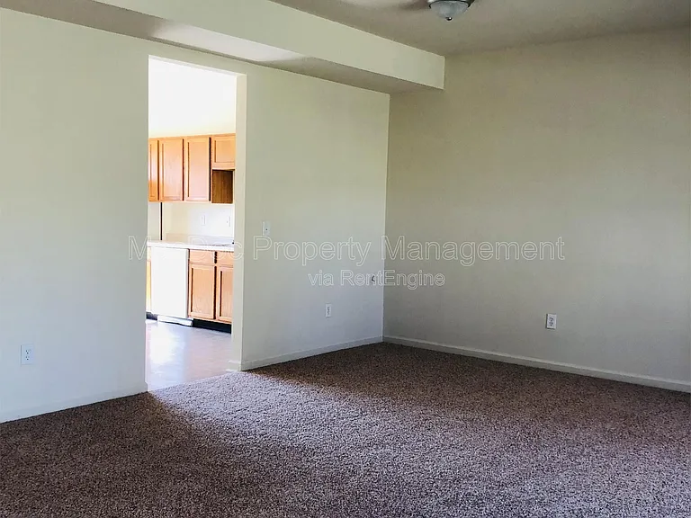 11009 Bevin Dr — Photo 5
