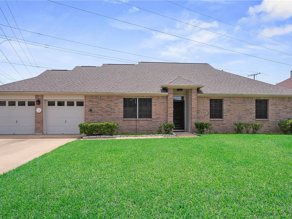 1st image of 3005 Broadmoor Dr