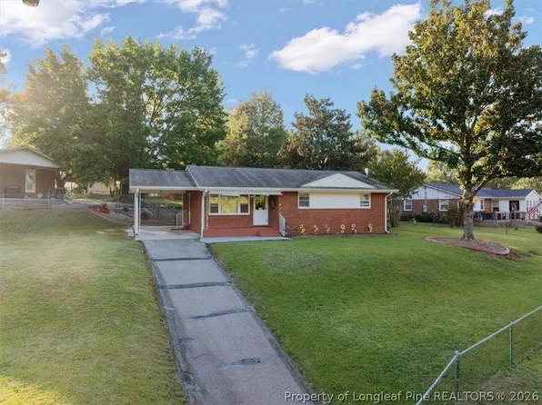 321 Lansdowne Rd, Fayetteville, NC 28314