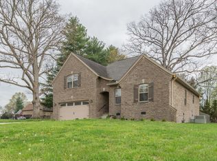 1013 Northridge Dr, Greenbrier, TN 37073