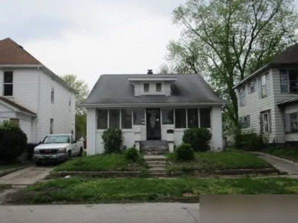 2626 N 13th St, Terre Haute, IN 47804
