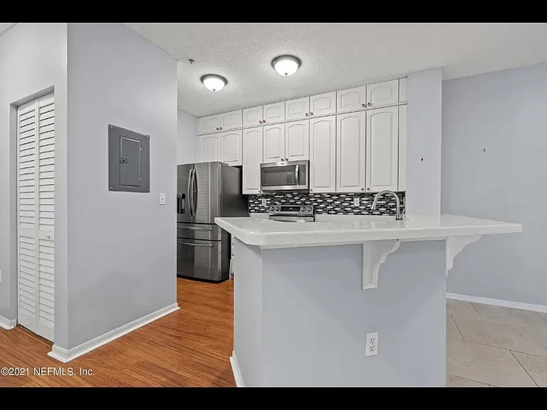 510 Florida Club Blvd — Photo 13