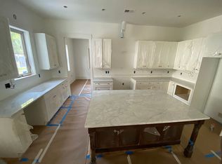 668 Ferry St, Mount Pleasant, SC 29464