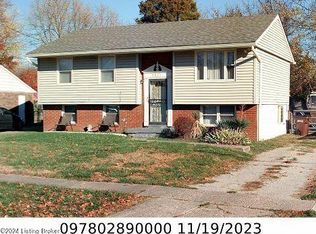 5713 Robinwood Rd, Louisville, KY 40218