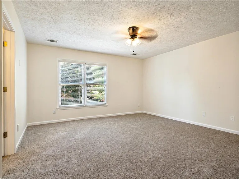739 Evans View Ln — Photo 23