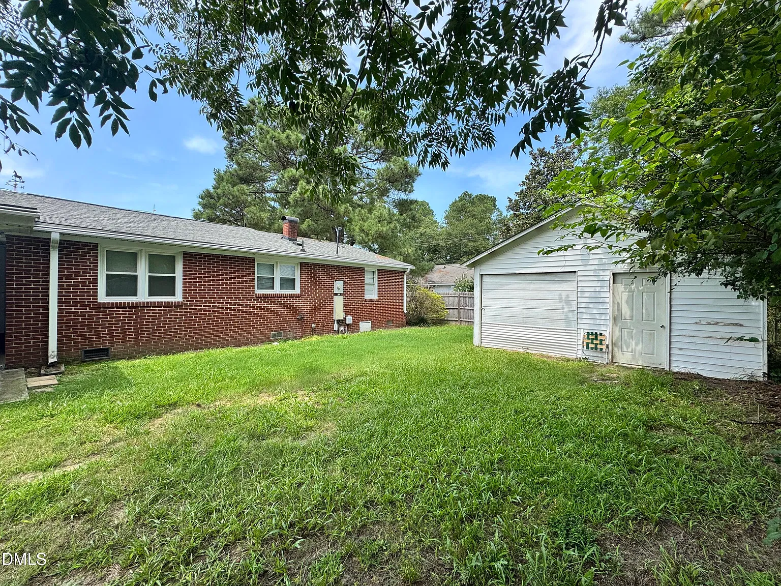 3 bed, 1.5 bath, $1,500 — Photo 3