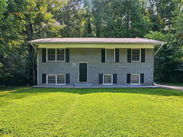 2970 Carriage Ln, Atlanta, GA 30349