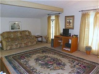 5th image of 1009 Harvest Glen Dr