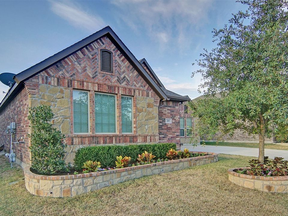 219 Spruce Valley Dr, Justin, TX 76247 MLS 20419321 Zillow