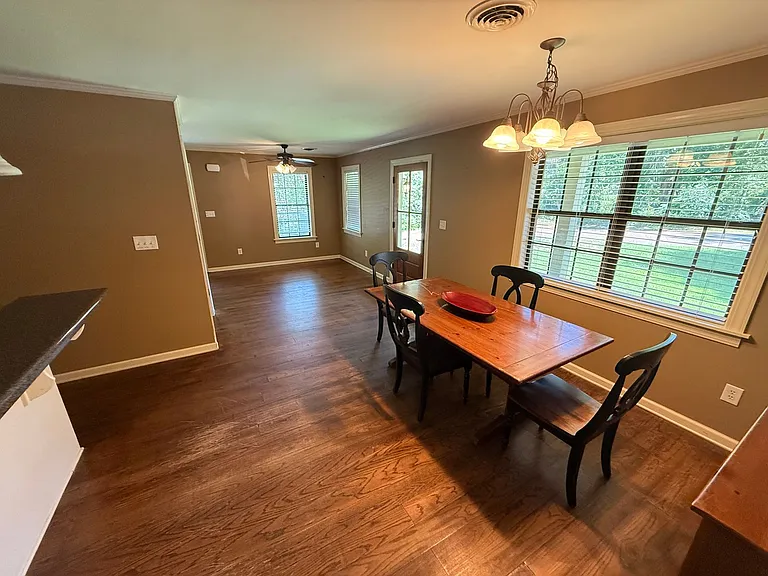 1312 Beanland Dr — Photo 14