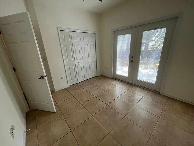 11583 NW 17th Pl — Photo 14