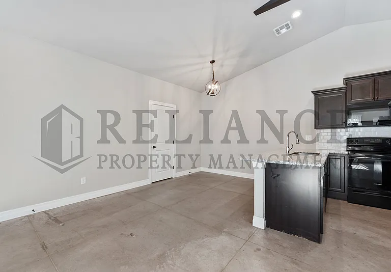 13630 W Nantucket St — Photo 9