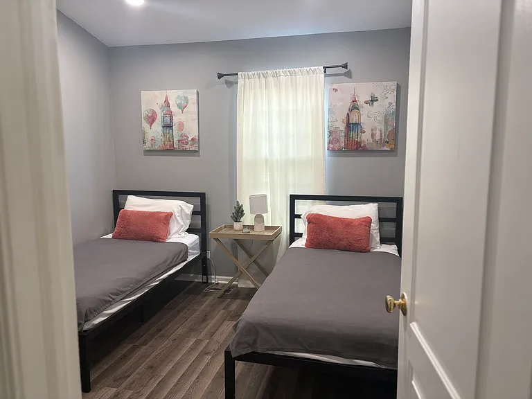 2nd ROOM