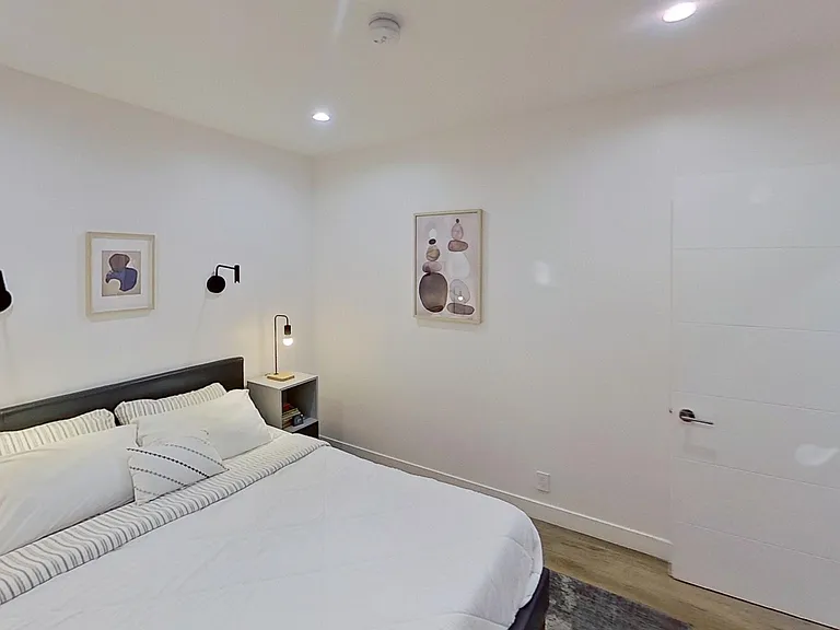 10863 Kling St #2 — Photo 14
