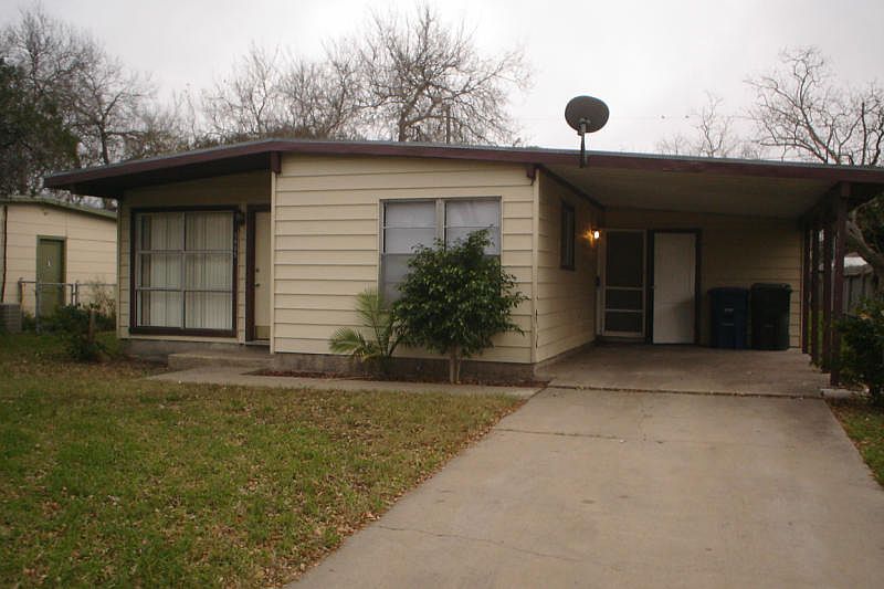 1st image of 3905 Pyle Dr